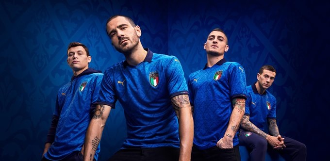 イタリア代表　ユニフォーム　ルネッサンスモデル イタリア代表、ピッチ上での「緑のルネッサンス」サード