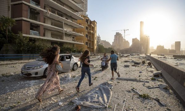 Pamje të rënda: Si skenë lufte, shpërthimi i fuqishëm në Bejrut u ...