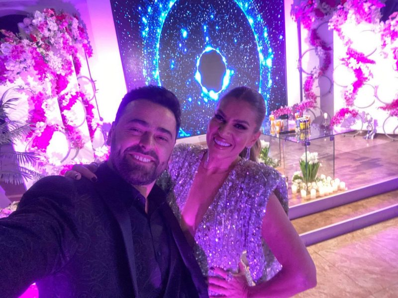 Leonora Jakupi dhe Asim Gashi vijnë me potpuri Gazeta Express