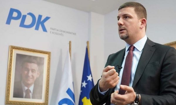 Memli Krasniqi s&#39;ka kundërkandidat në garën për kryetar të partisë - Gazeta  Express