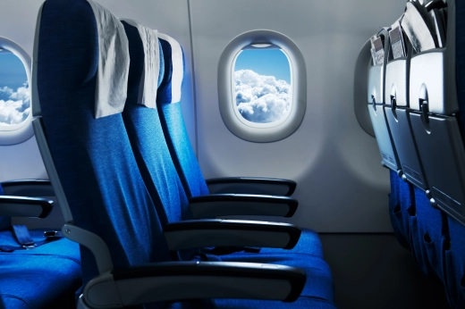 飛行機の窓 飛行機の窓がいつも丸い理由 - ガゼータ・エクスプレス