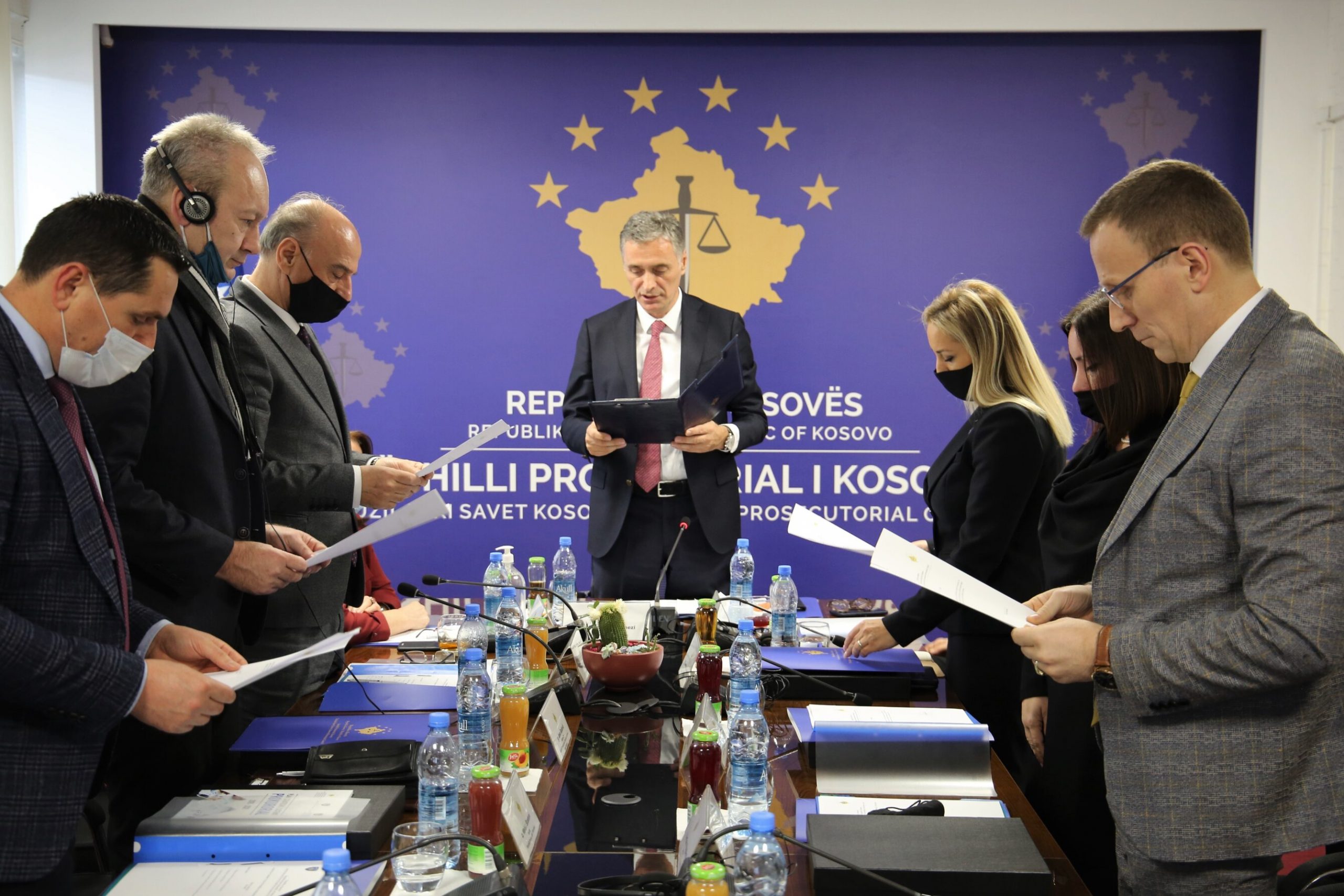 Finalja për Kryeprokurorin e ri, njëherë votimi i fshehtë, pastaj fjalën e ka Presidentja - Gazeta Express