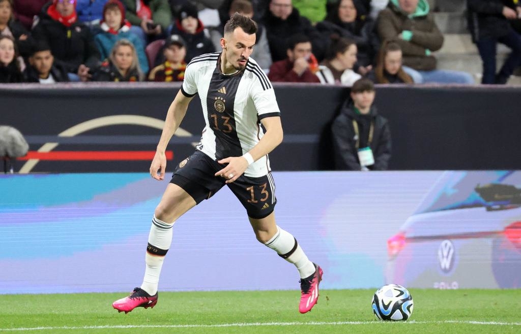 berisha-zotohet-do-te-punoje-qe-te-kete-me-shume-minuta-ne-kombetaren-gjermane
