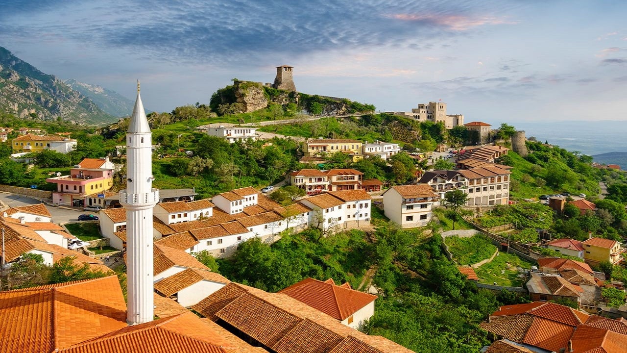 ku-te-shkoni-kete-vere-cnn-ua-sugjeron-shqiperine