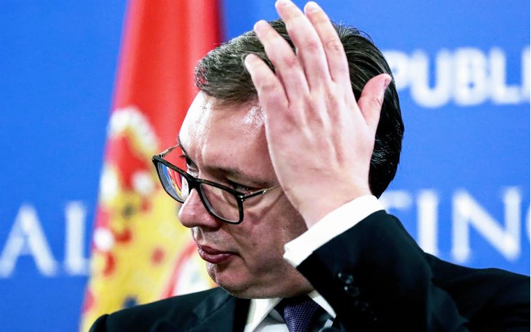 cfare-e-pret-aleksandar-vuciqin-pas-doreheqjes-nga-partia