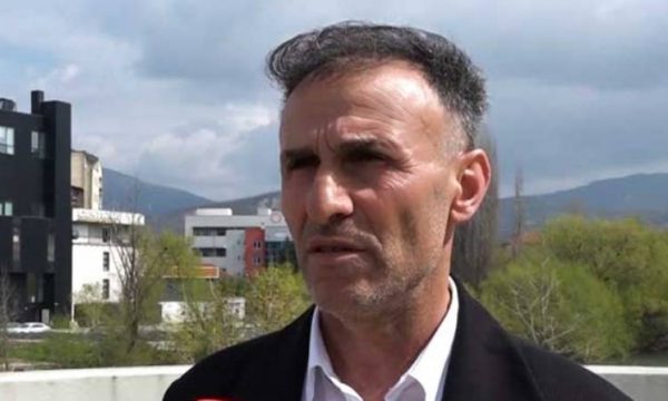 Hetemi për administratën e kaluar  S kemi prekur asgjë të tyre  as shishet me alkool  as librat e as flamujt e Serbisë