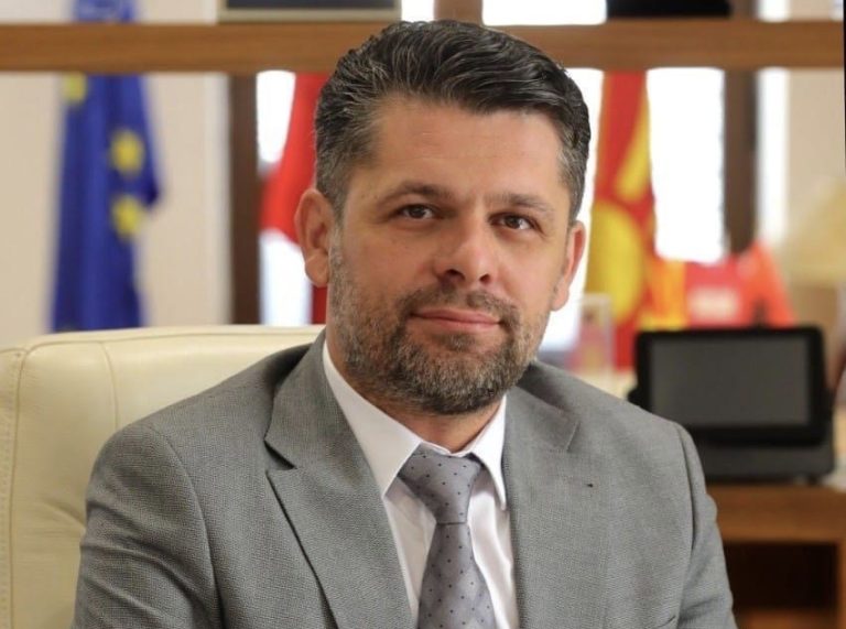 Jeton Akiki: Të qenit dhëndër i Nevzat Bejtës nuk më ndihmoi të bëhesha ...