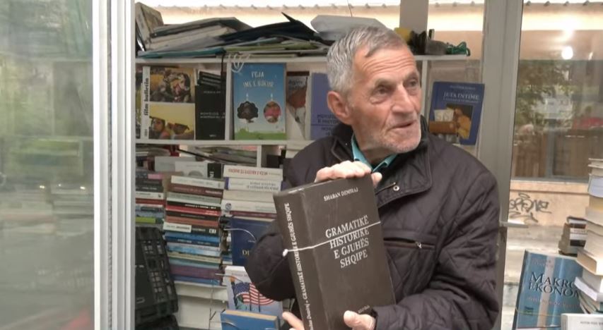 Shitësi i librave në Prishtinë  nuk shiti asnjë të tillë në  Ditën Botërore të Librit 