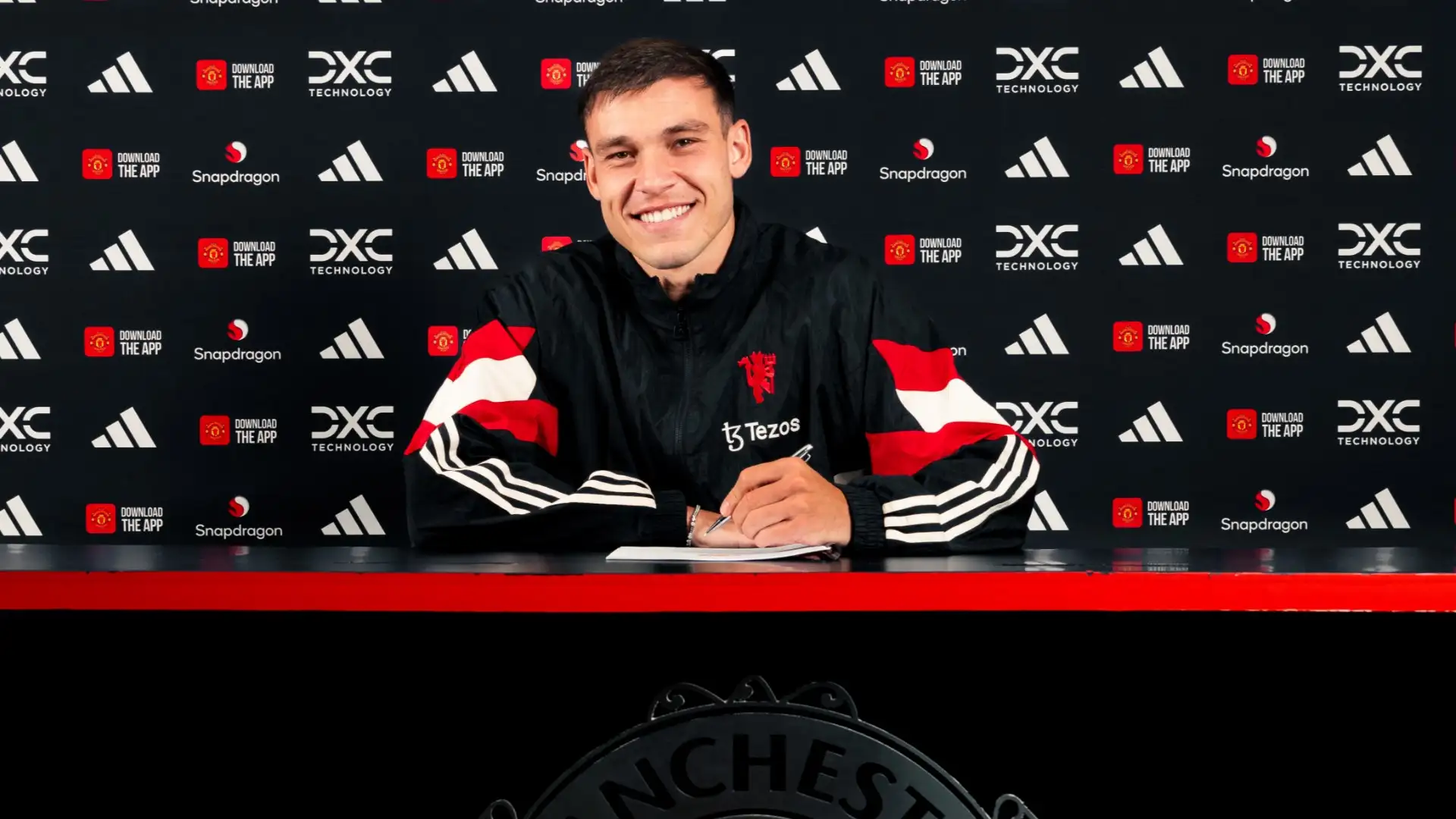 From France to England, Manuel Ugarte joins Manchester United - Gazeta  Express