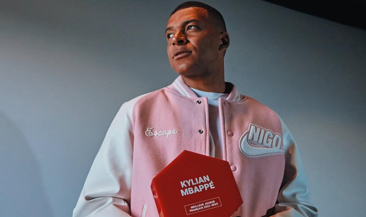 ムバッペ　22-23 フランス(A) EURO2024予選New Captain フランスが新キャプテン・ムバッペのPK弾で先制!! ギリシャに