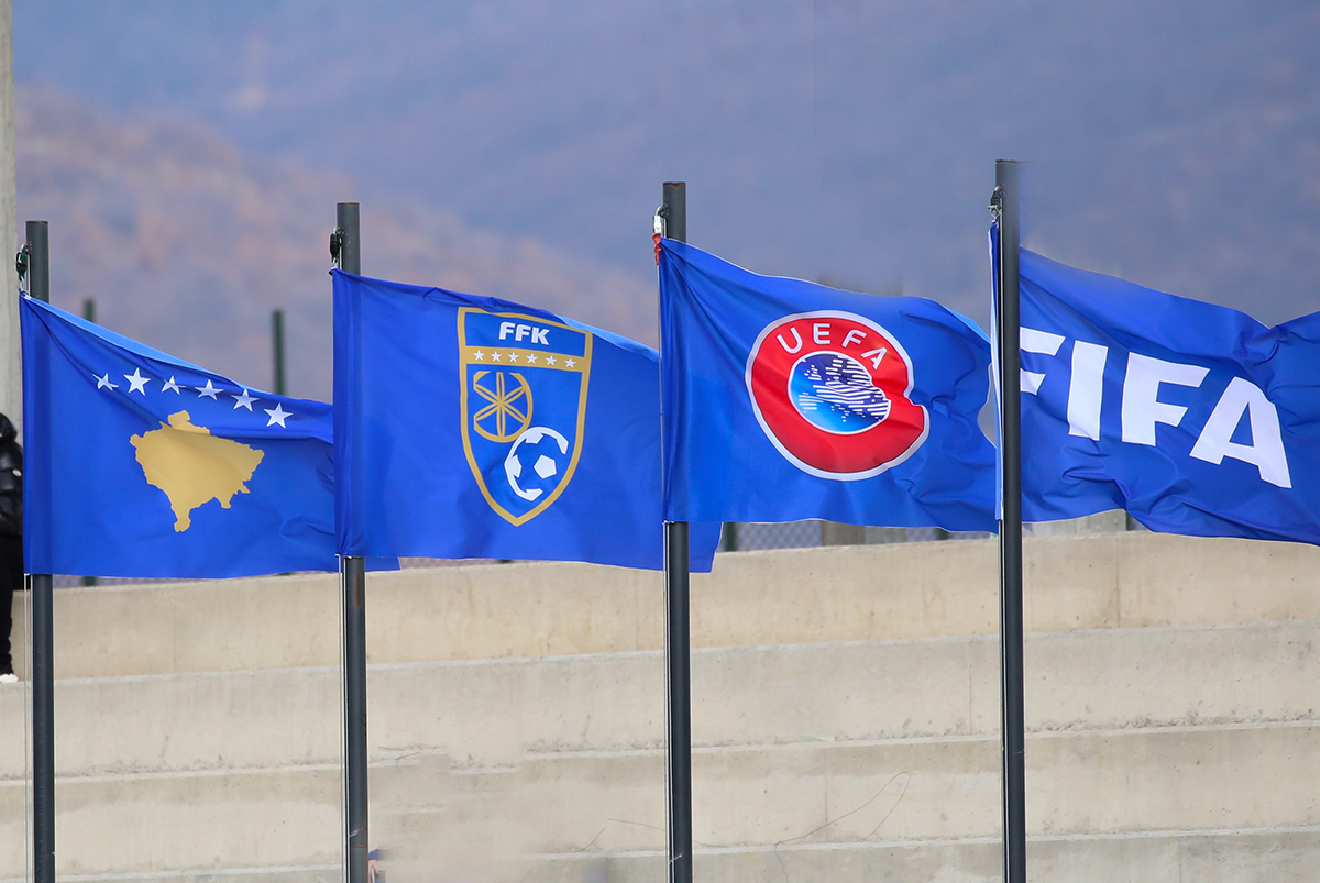 Ffk Uefa Fifa Flamujt 1