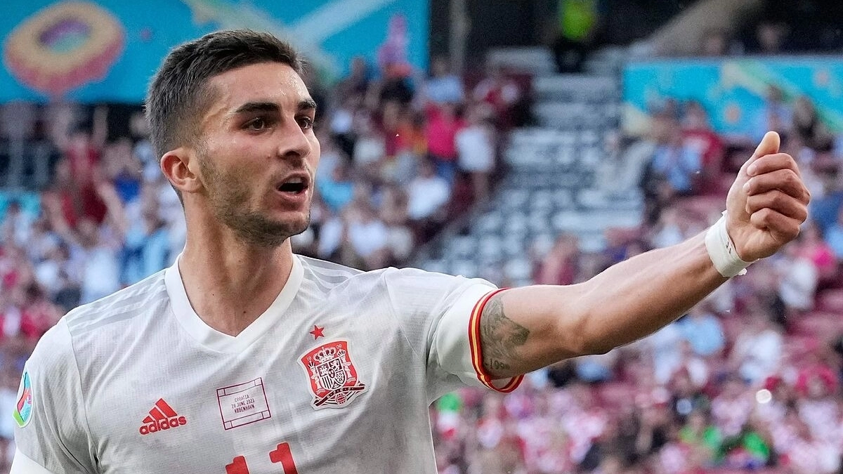 Arsenali dhe Tottenhami futen në garë për Ferran Torresin  PSG mbetet në ndjekje