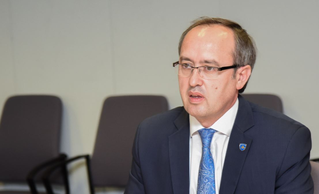 Hoti  E tmerrshme  aleatët vendosin të mos u shkojnë në zyrë asnjë anëtari të Qeverisë  nga Presidenca nuk guxon kush të nxjerrë zë