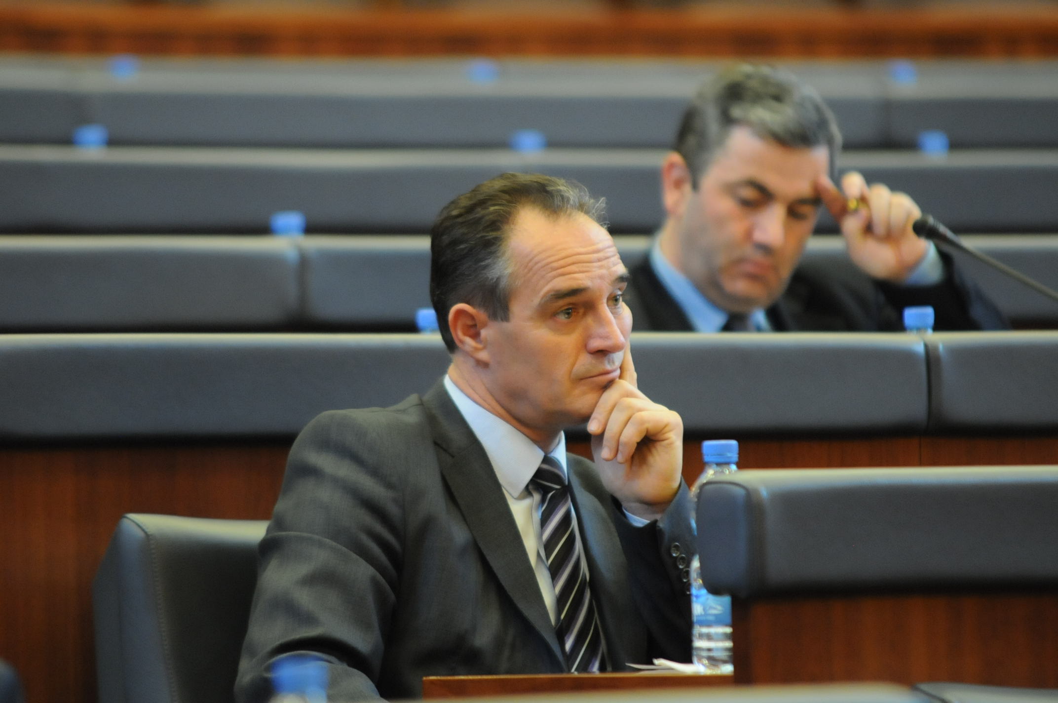 Hasani i PDK së  Ne kemi thënë se nuk do ta votojmë Qeverinë Kurti