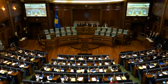 119 deputetë në sallë  formohet komisioni i përkohshëm për verifikimin e mandateve