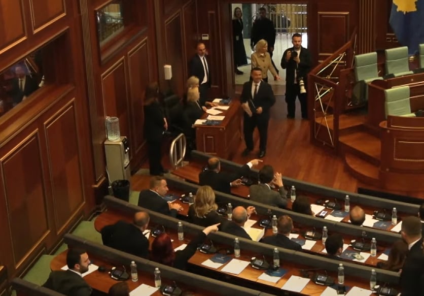 Veton Berisha pas takimit me Kurtin  S kemi marrëveshje për qeverinë  kryeparlamentarin e votoj
