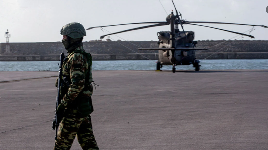 greqia-ne-alarm-kapet-piktori-spiun-i-mafias-dhe-rusise-po-fotografonte-bazen-e-nato-s