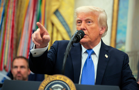 trump-paralajmeron-iranin-per-shkaterrim-total-i-ben-thirrje-per-marreveshje-sa-s-eshte-vone