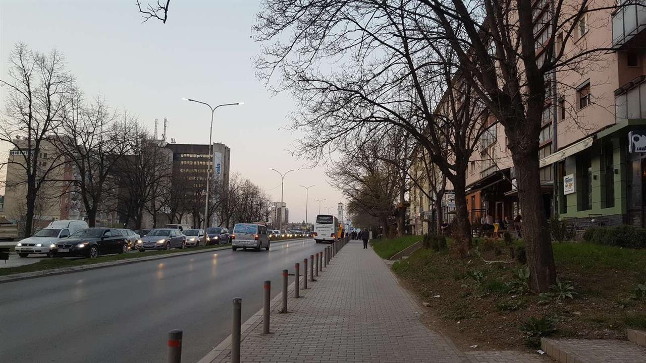 Një mjet i dyshimtë shpërthyes në Prishtinë  Policia del në vendin e ngjarjes  Po i ndërmarrim të gjitha veprimet e nevojshme