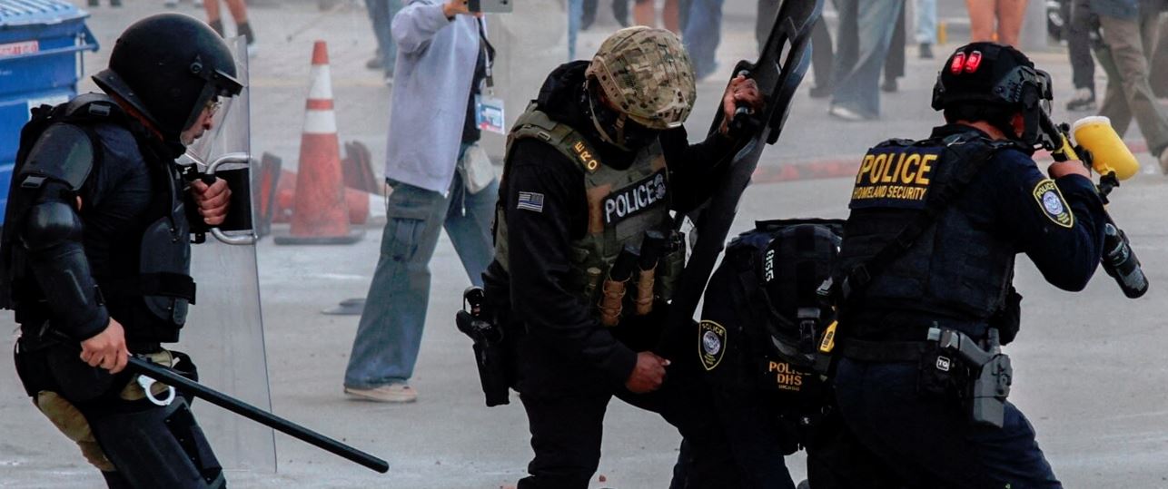 mediat-pro-kremlinit-i-pershkruajne-protestat-ne-shba-si-lufte-civile