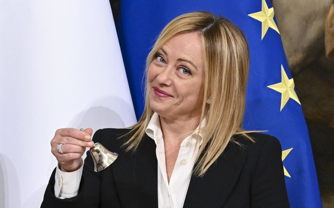 Portret  Giorgia Meloni   La prima dona  e Italisë