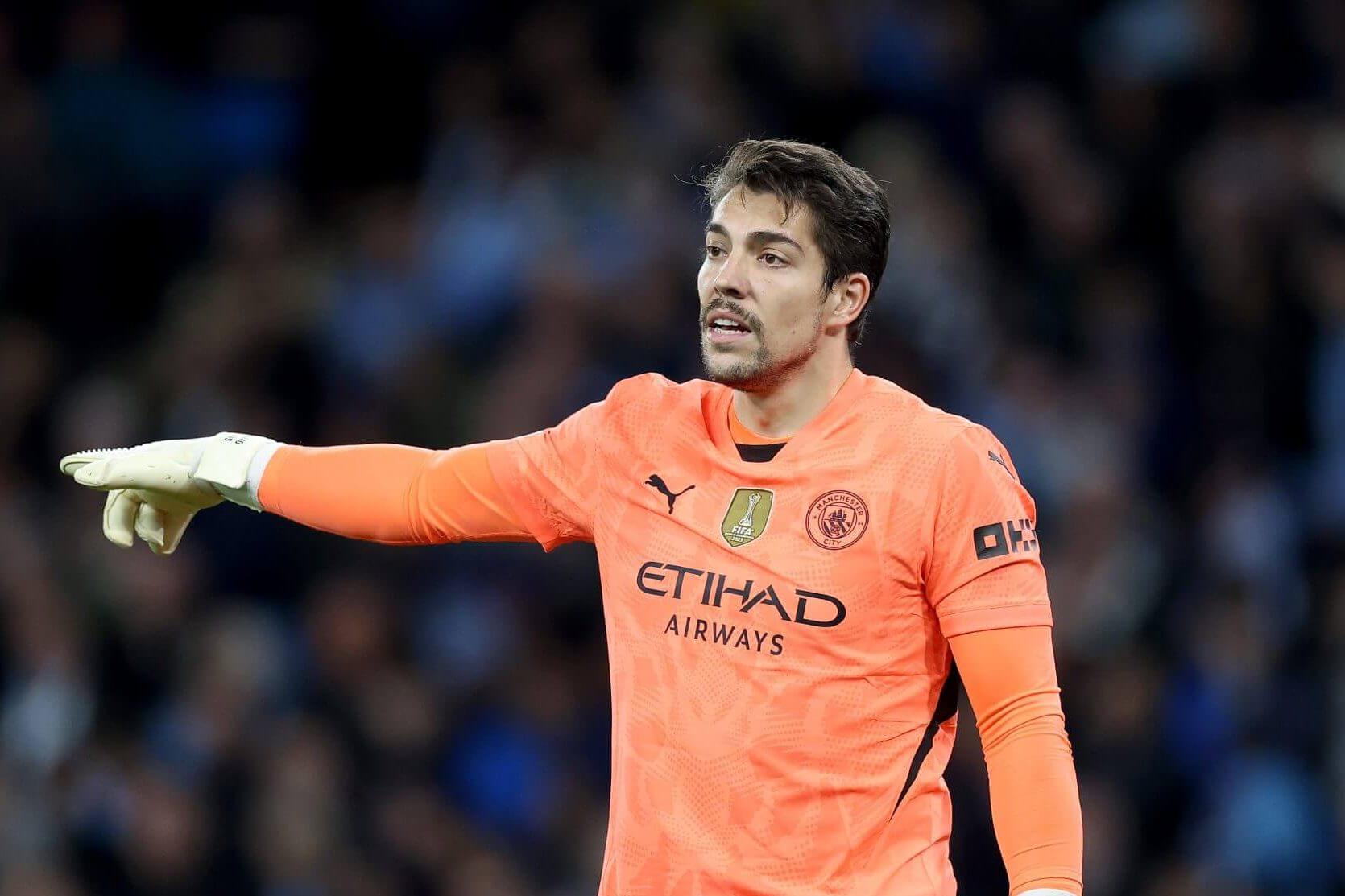 Manchester United në bisedime me Manchester City për transferimin befasues të portierit Stefan Ortega