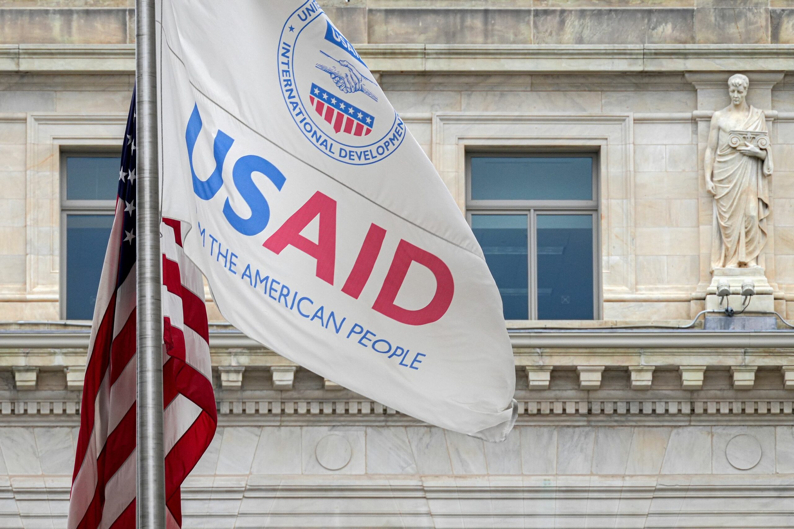 Mbyllet zyrtarisht  USAID   mbi 14 milionë persona mund të vdesin nga mungesa e ndihmave