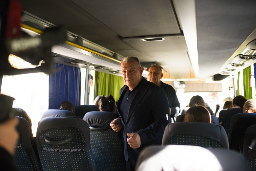 shukri-buja-zotohet-per-stacion-te-ri-te-autobuseve-ne-lipjan-lidhje-te-rregullta-qytet-fshatra-dhe-transport-publik-falas-per-nxenesit