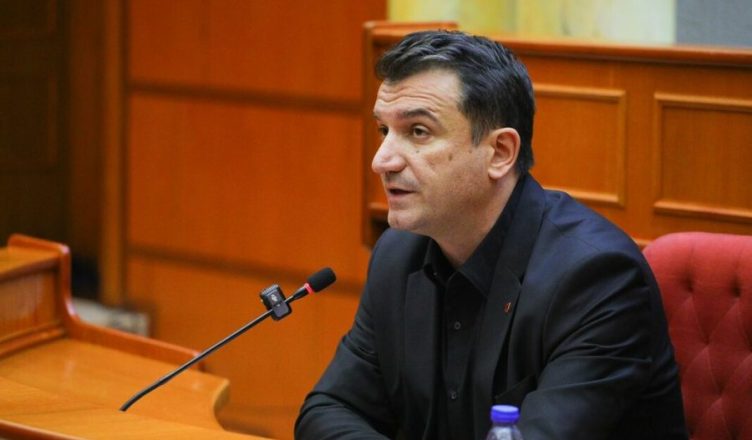 spak-nuk-i-jep-leje-veliajt-te-marre-pjese-ne-mbledhjen-e-keshillit-bashkiak