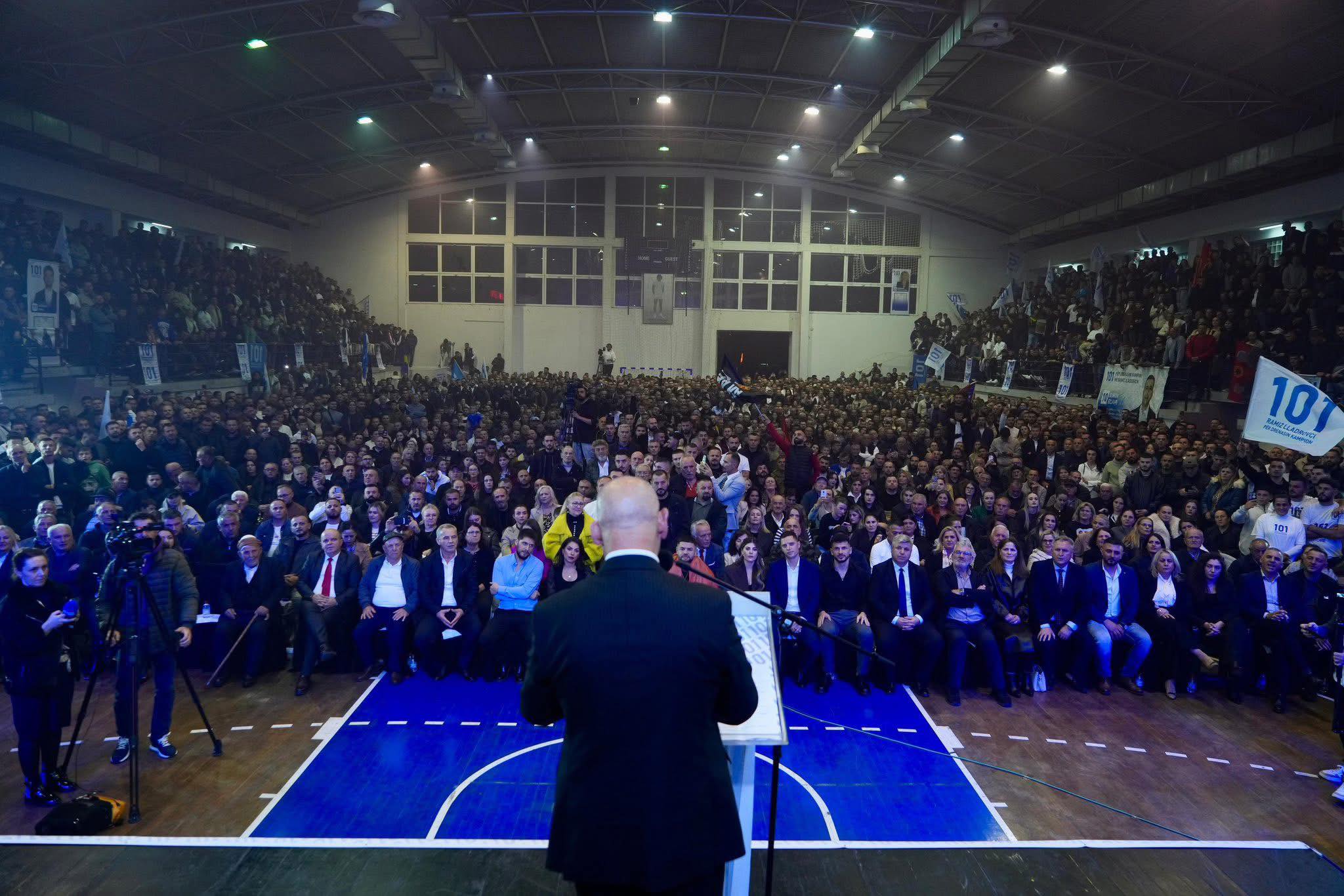 lladrovci-krenar-me-qytetare-te-zemres-se-kosoves