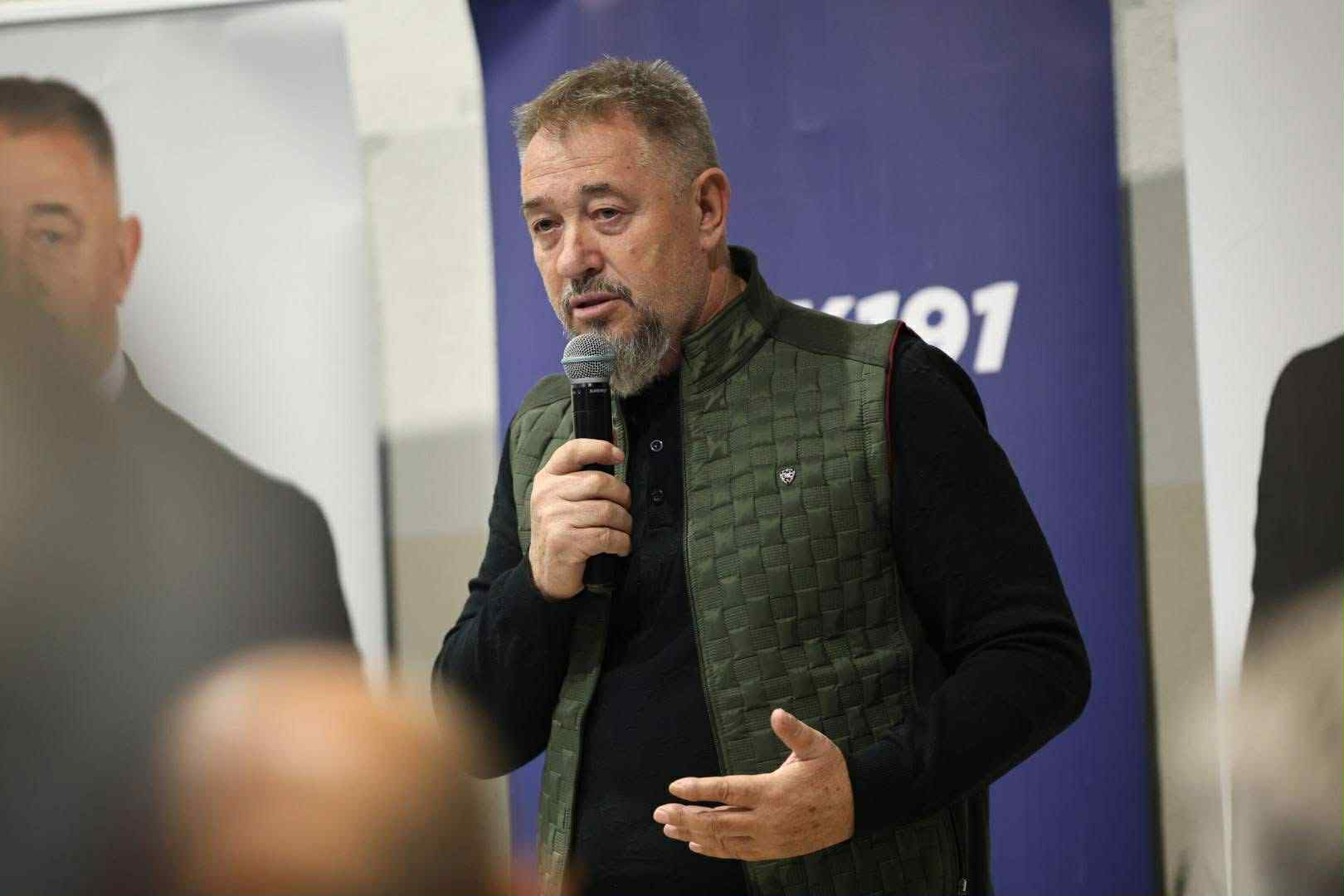 Sami Lushtaku  Skënderaj s bëhet kurrë me ata që përçanë e që Kosovës i sollën sanksione e prishje me aleatë