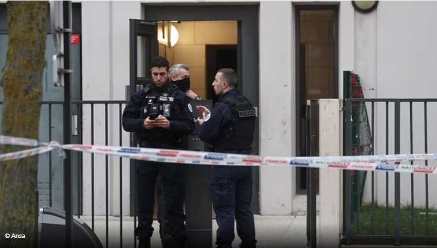 franca-parandalon-atentat-te-mundshem-ne-paris-arrestohen-tri-vajza-te-radikalizuara