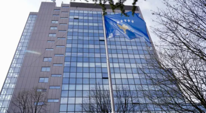 paralajmerohen-pasoja-te-medha-ne-mungese-te-institucioneve