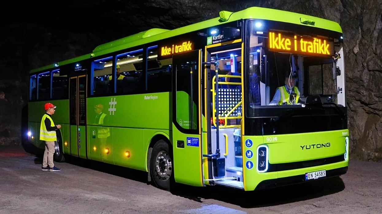 alarm-ne-norvegji-autobuset-e-prodhuar-ne-kine-thuhet-se-mund-te-hakohen-e-te-fiken-nga-distanca