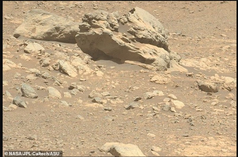 shkencetaret-e-nasa-s-habiten-nje-gur-ne-mars-qe-nuk-i-perket-planetit