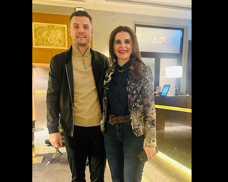 Vlora Çitaku i kujton shqiponjat e Xhakës dhe Shaqirit  Kush i fishkëllen  i fishkëllen historisë sonë