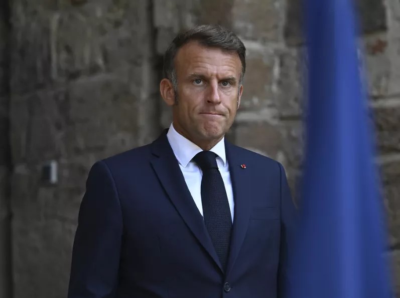 Macron  Rusia s ka vullnet për t i dhënë fund luftës