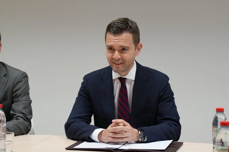 Mucunski në takim ministror për Korridorin 8 në Tiranë