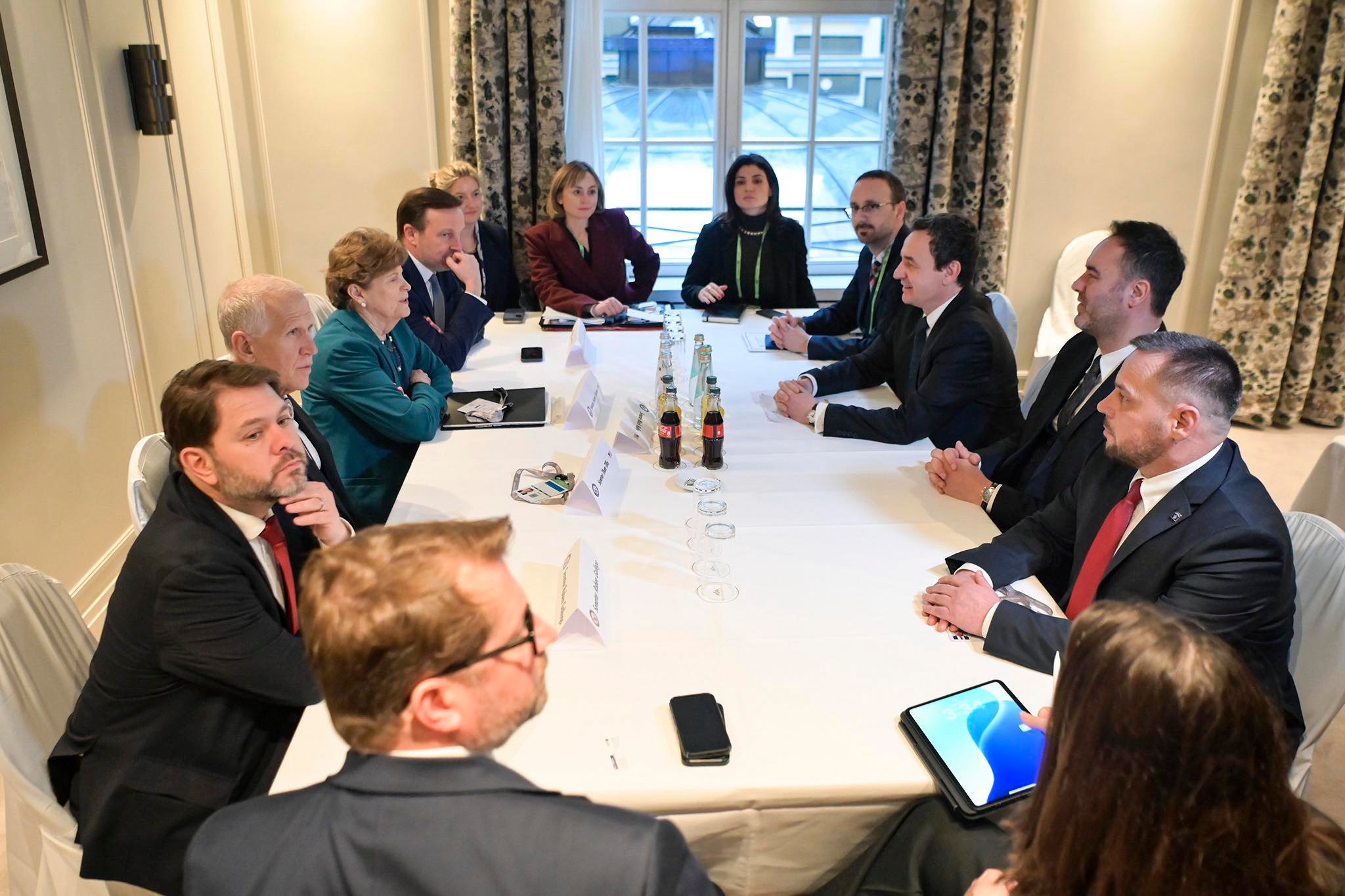 Vizita e parë si kryediplomat në Munih  Konjufca  Forcimi i Kosovës fuqizon Aleancën Perëndimore