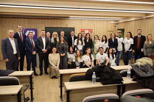 nlb-banka-dhe-universiteti-i-prishtines-hapin-zyrtarisht-data-hackathon-2026