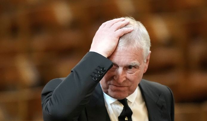 Akuza të reja për Princin Andrew  masazhatorja  Doli i zhveshur para meje