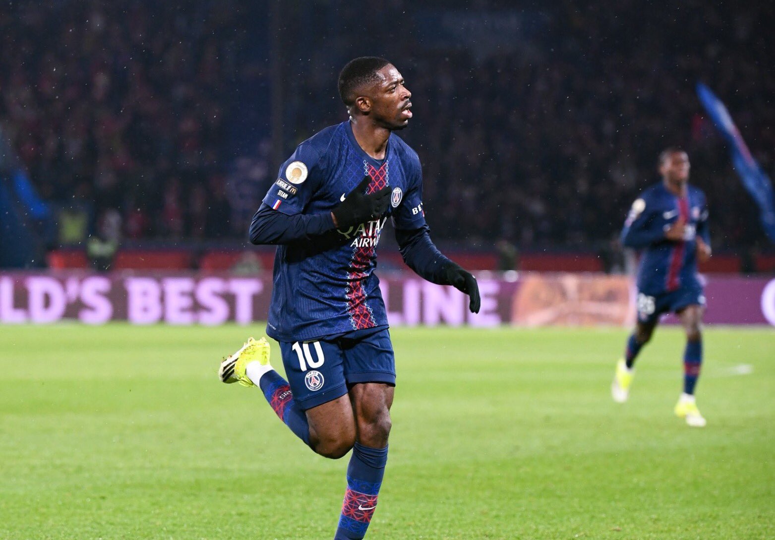 dembélé-pas-lojes-brilante-tifozet-tane-do-te-zgjohen-te-buzeqeshur