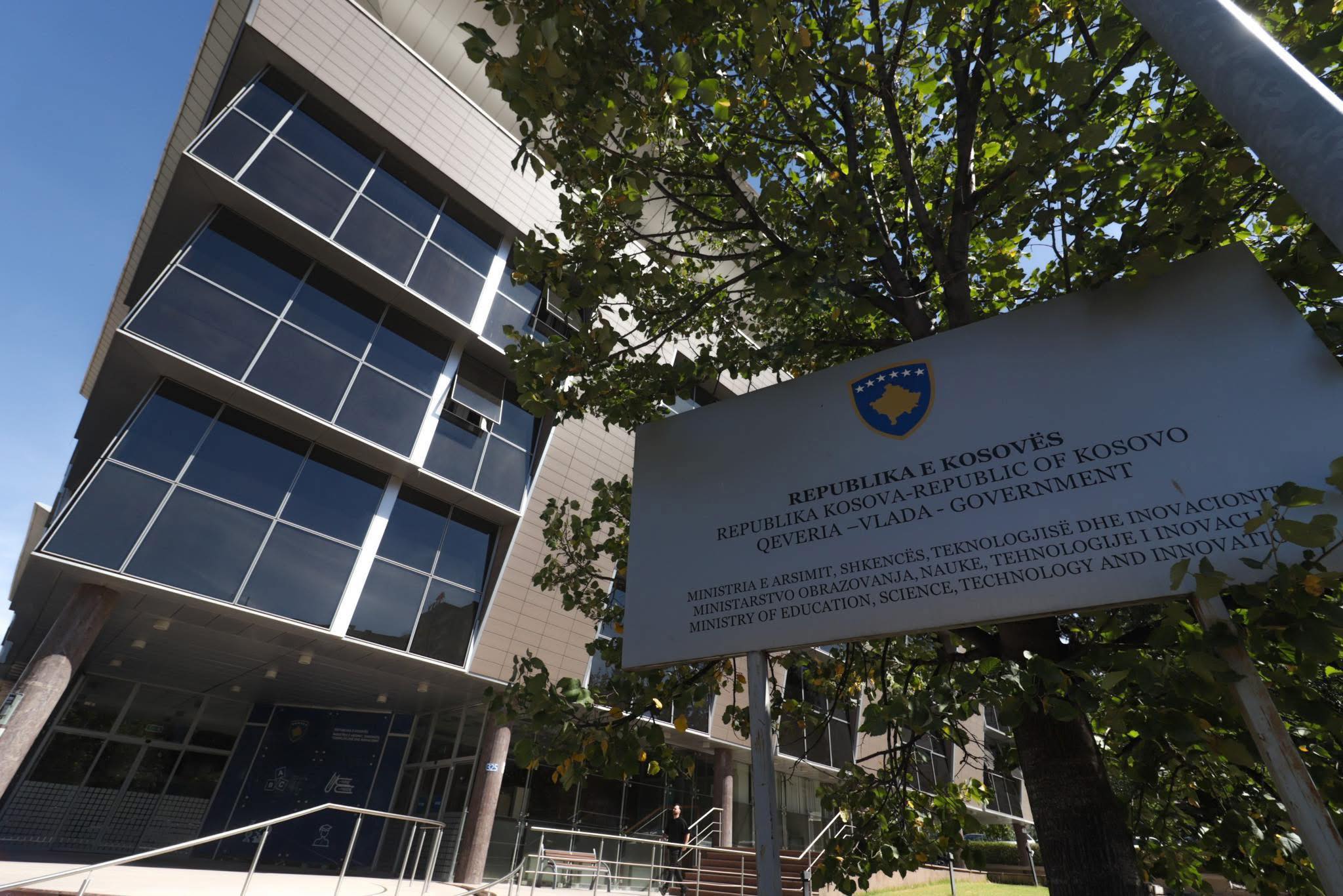 MASHT pas incidentit në shkollën  Pavarësia   Dhuna është e papranueshme  paralajmërohen masa