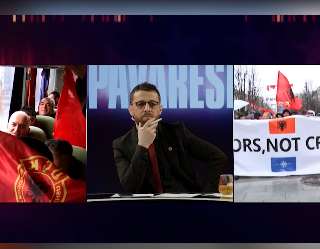   Hashim Thaçi dhe të tjerët po na përcjellin nga Haga    moderatori u tregon qytetarëve nga Skenderaj se ish krerët po i shikojnë live