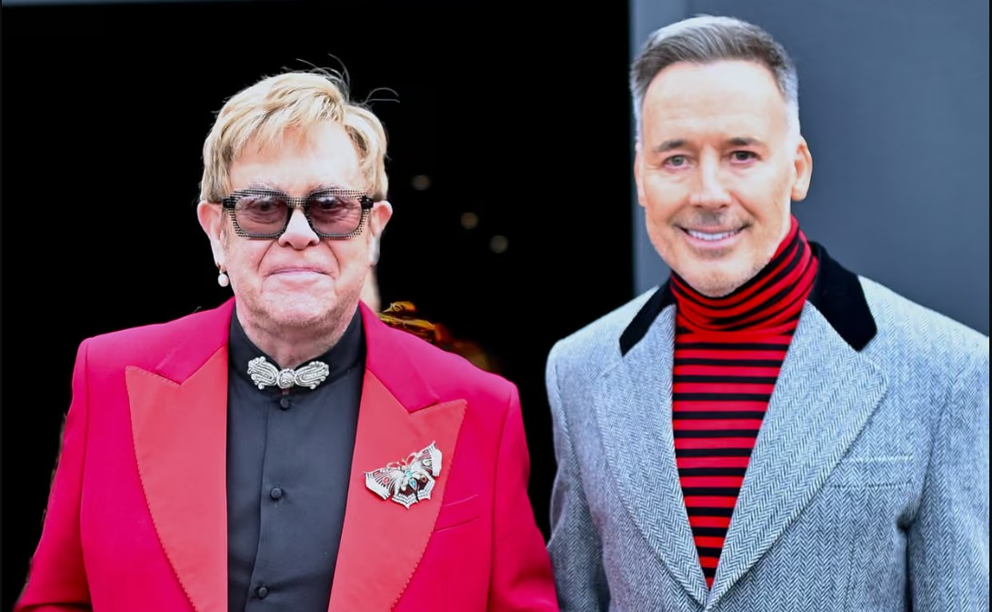 David Furnish   Hakerimet e supozuara ndaj telefonave tanë janë një shëmtira 
