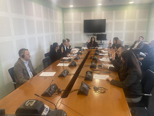 Komisioni për Arsim nis punën me debate e kundërshtime  propozohet takim me Çekun