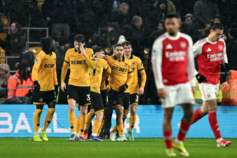 Arsenal dhe Wolves ndajnë pikët pas një fundi të çmendur në Premierligë