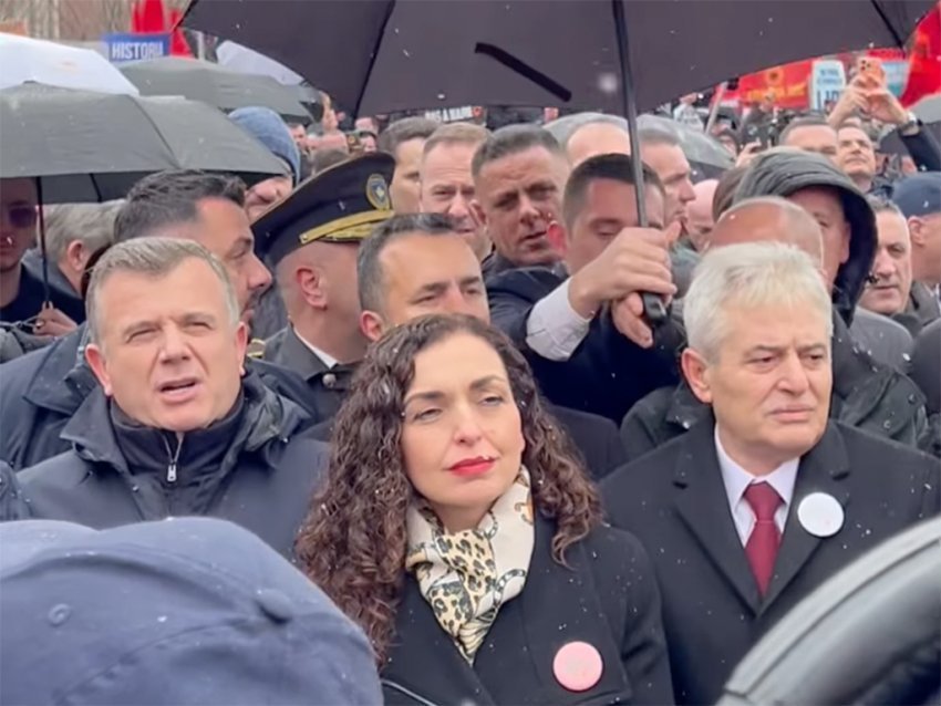 Demhasaj  Presidentja doli në marshin për ish krerët e UÇK së për interes  i do votat e PDK së