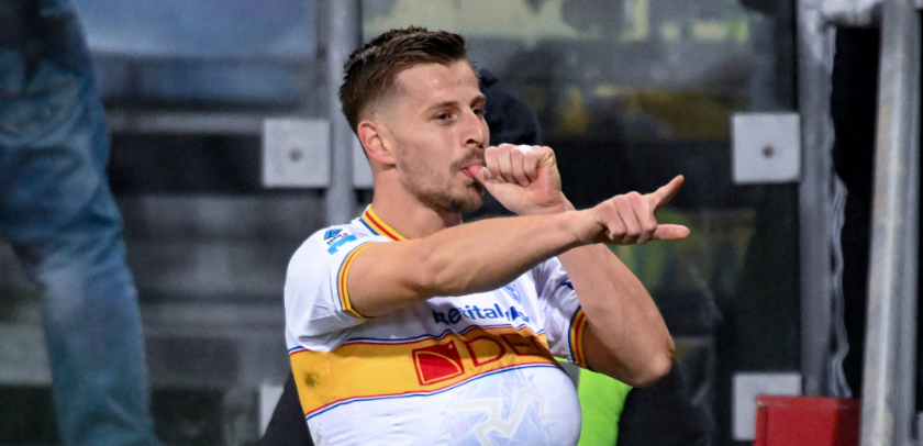 Ylber Ramadani me eurogol për Leccen ndaj Cagliarit