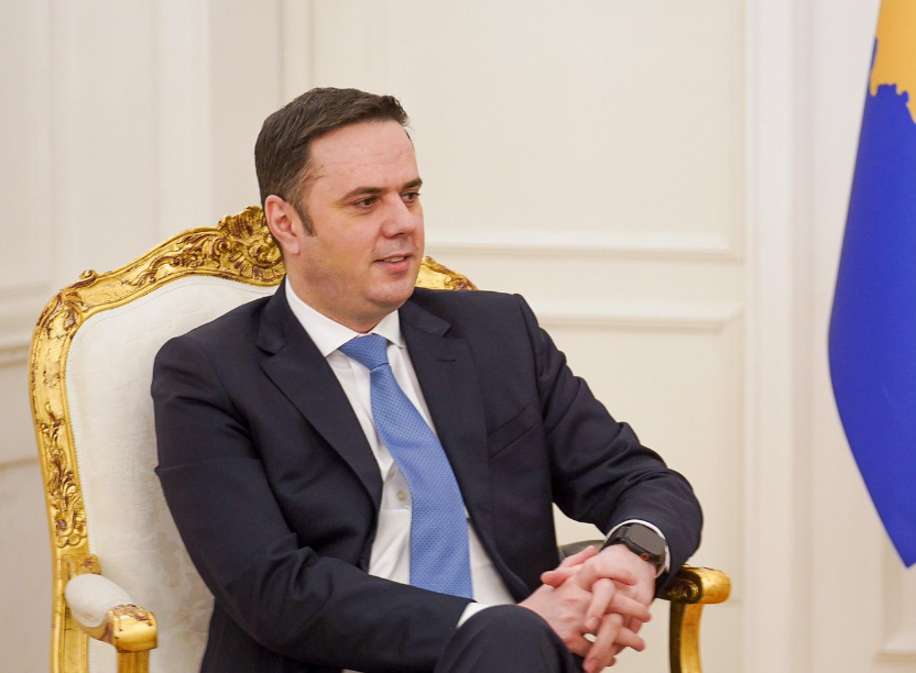 Abdixhiku për bashkimin: S’e kam bërë për veten, por për nje kauzë më të madhe, Kosovën Lumir Abdixhiku